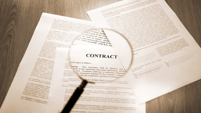 Contract Interpretation - Litigating Hand